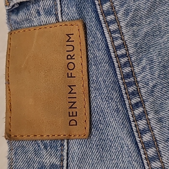 Aritzia Denim Forum Joni High Rise Loose High-waisted Jeans 29 Length Blue sz 24 - Picture 7 of 7